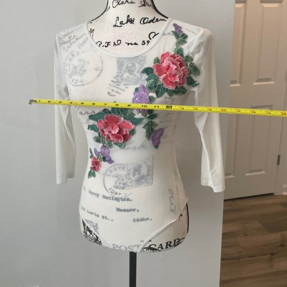 SHEER BODYSUIT EMBROIDERED FLORAL SZ S 3/4 SLEEVE PREPPY SEXY CHIC AESTHETIC - Picture 13 of 16